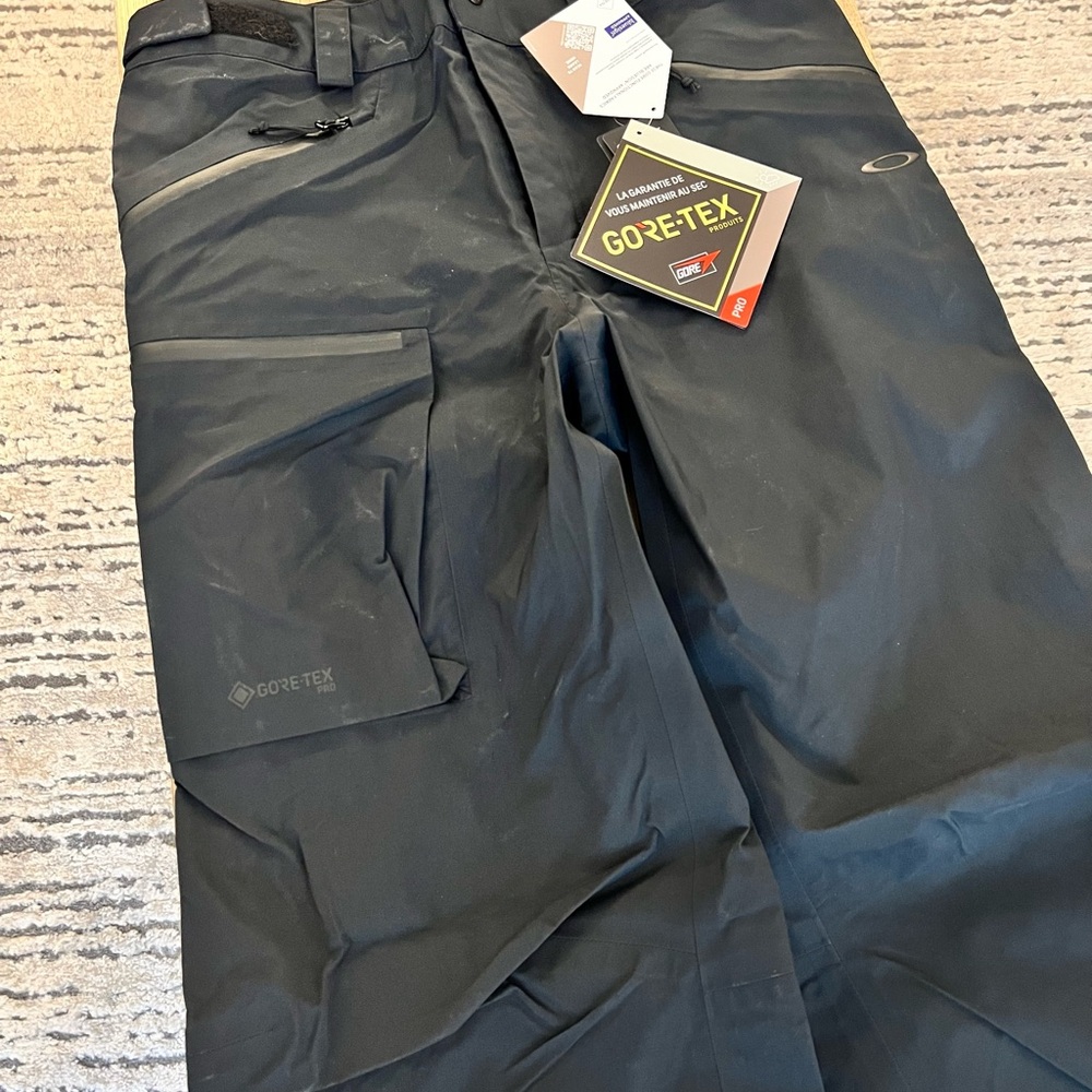 Oakley Bowls Gore-Tex Shell Pant Size M